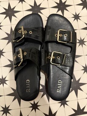RAID Black Croc-Embossed Buckle Slide Sandals